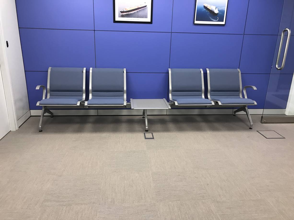 καθίσματα αναμονής σε ναυτιλιακή