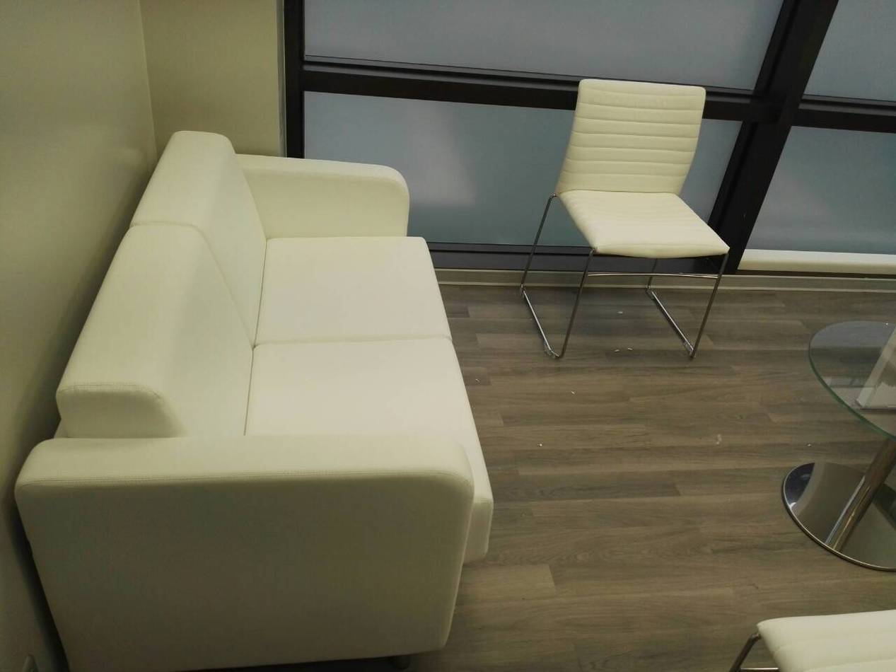 Εξοπλισμός επίπλων Ιατρείου