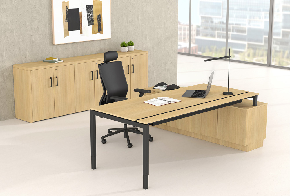 Γραφείο Διευθυντικό Dromeas σειράς Neo διάστασης 180Χ90Χ65-85Η με βαμμένο σκελετό και επιφάνεια από μελαμίνη και πλαϊνό ερμάριo