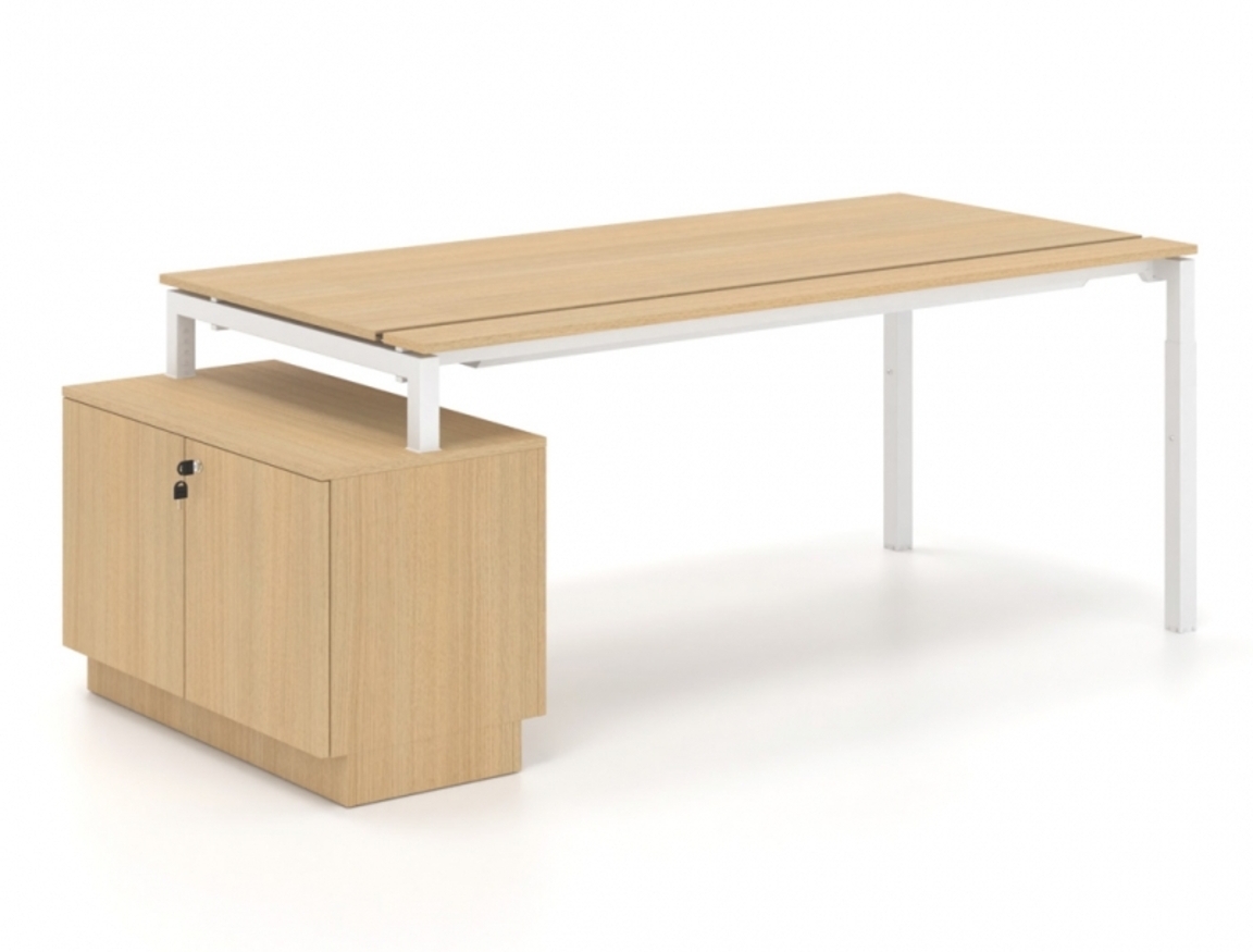 Γραφείο Διευθυντικό Dromeas σειράς Neo διάστασης 180Χ90Χ65-85Η με βαμμένο σκελετό και επιφάνεια από μελαμίνη και πλαϊνό ερμάριo